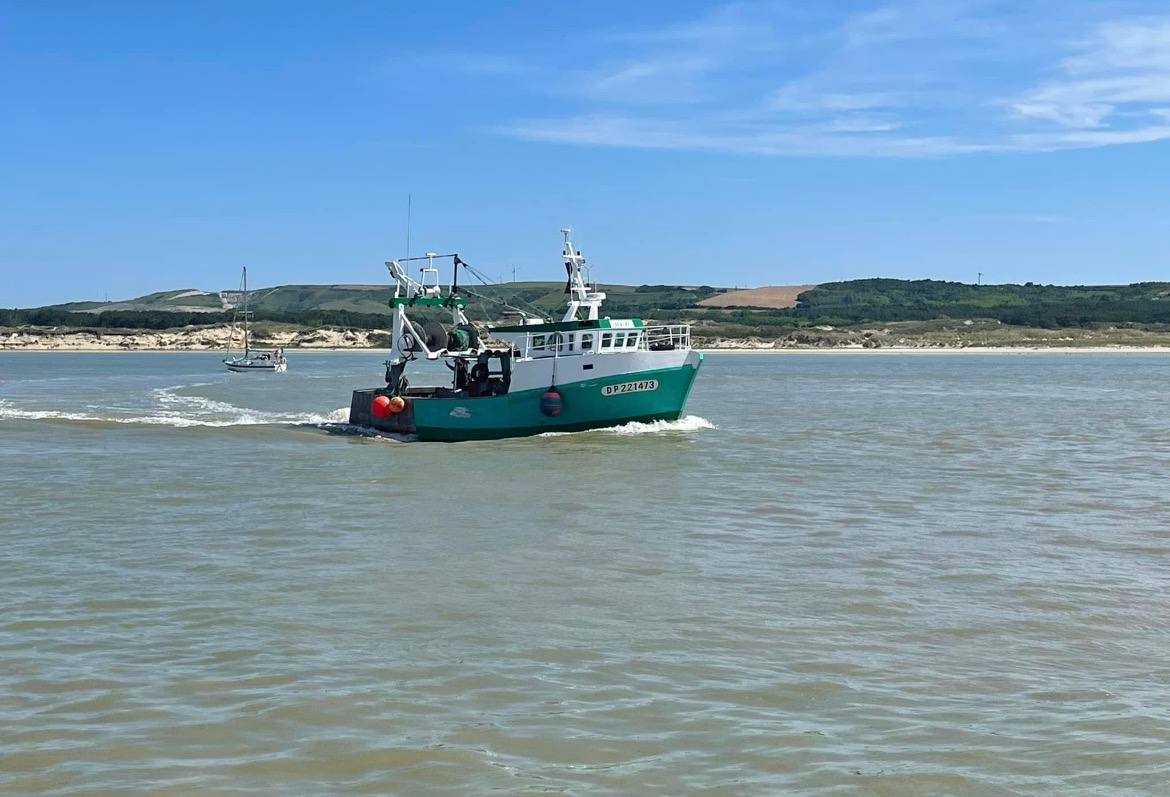 Fête de la Coquille Etaples-sur-Mer 19 & 20 avril 2025, en Baie de Canche. Dégustations coquilles, concerts rock folk celtique, démonstration sur la Canche.